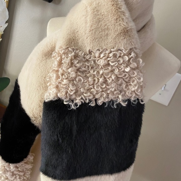 Anthropologie Helen Moore Mixed Faux Fur Scarf - Picture 4 of 10
